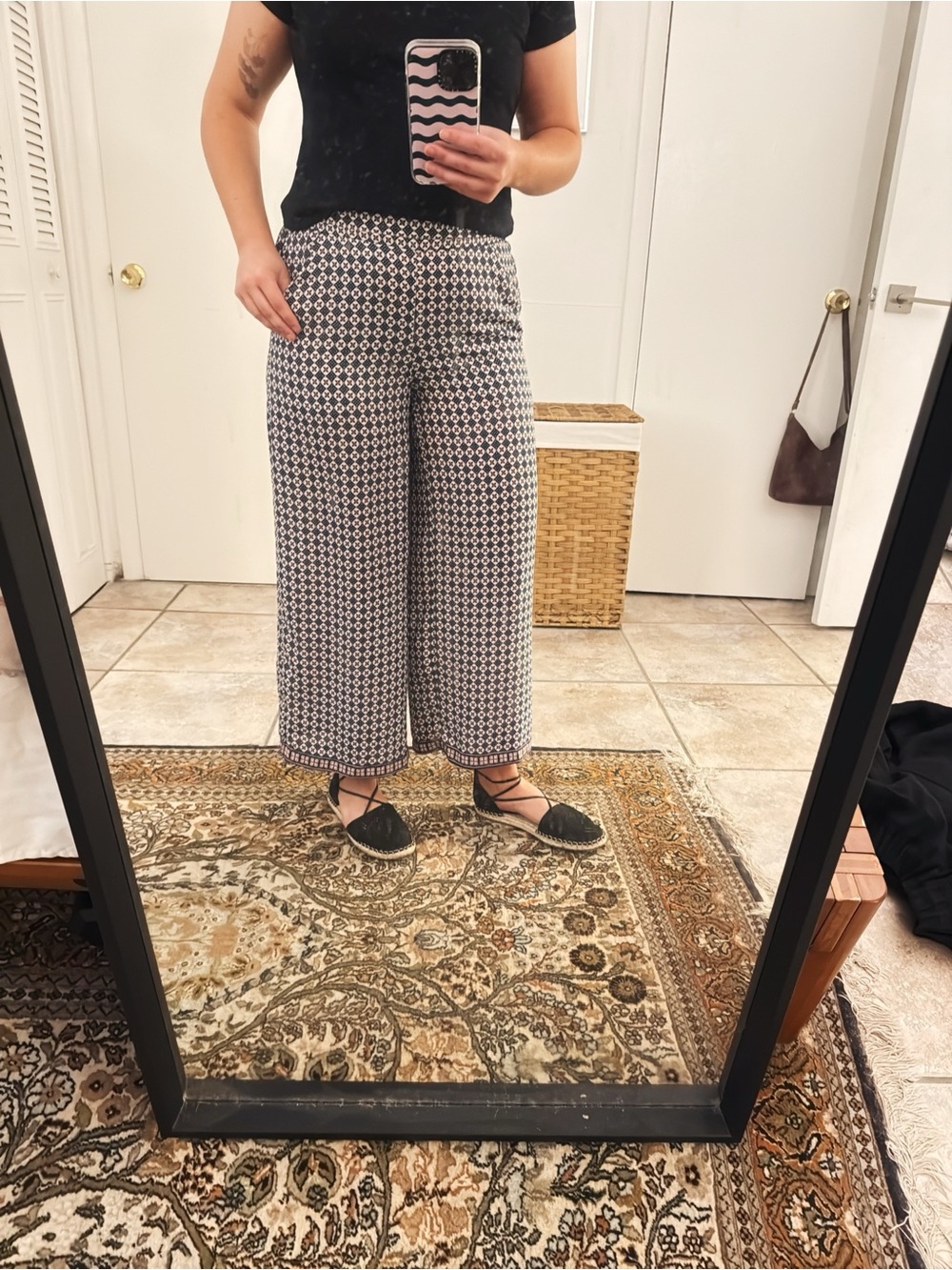 Women's Patterned Wide-Leg Cropped Pants
